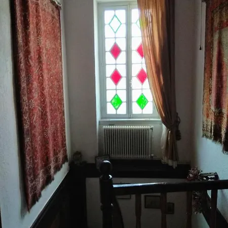بيت ضيافة Tzortzi Mansion